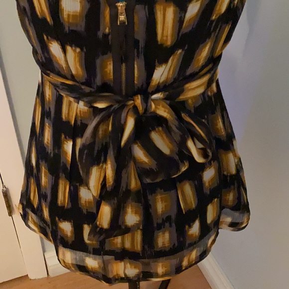 BCBG Max Azaria Silk Top- Size Small - Picture 5 of 6
